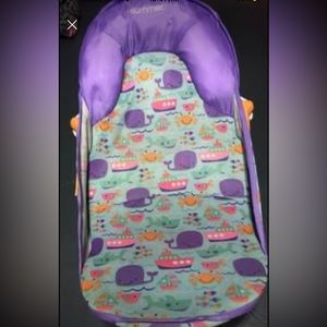 Baby bath for newborn girl